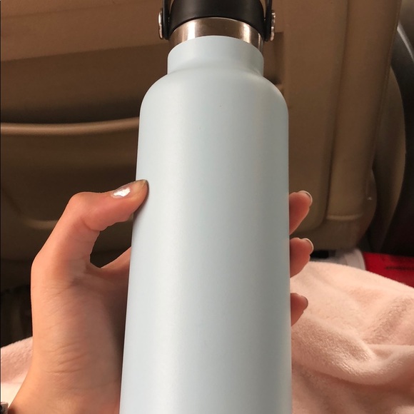 Hydro flask - Picture 4 of 6